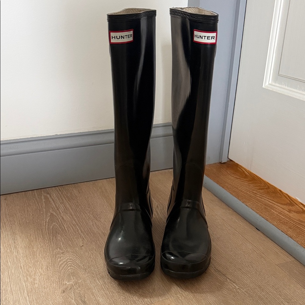 Hunter Glossy Black Rain Boots